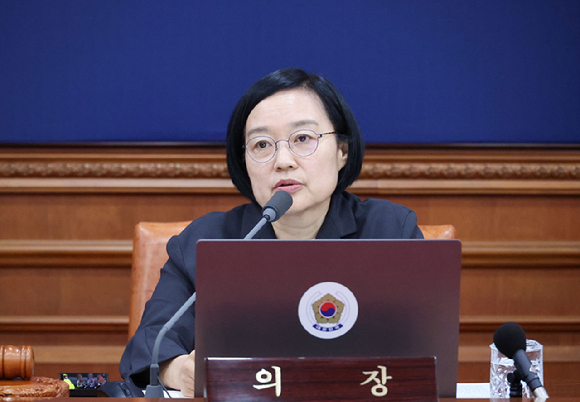 한성숙 국무총리가 28일 서울 종로구 정부서울청사에서 열린 국무회의에서 발언하고 있다. 2026.7.28 [사진=연합뉴스]
