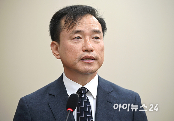 김종철 방송미디어통신위원회 위원장 후보자가 16일 서울 여의도 국회에서 열린 인사청문회에서 모두발언을 하고 있다. [사진=곽영래 기자]