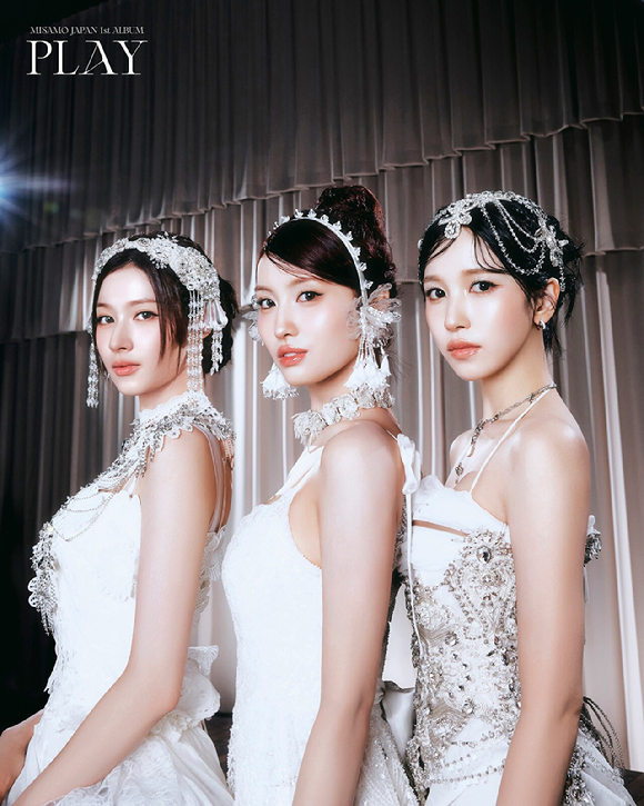 트와이스 미사모 단체 콘셉트 포토 [사진=JYP엔터테인먼트]