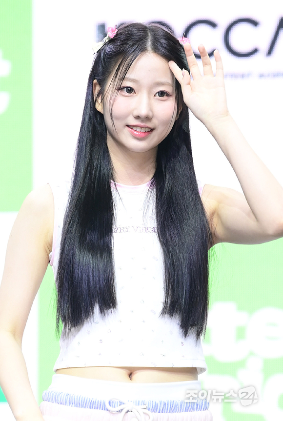 그룹 유스피어 다온이 17일 오후 서울 영등포구 명화라이브홀에서 열린 USPEER (유스피어) 첫 번째 미니앨범 'BITE DISTRICT'(바이트 디스트릭트) 미디어 쇼케이스에 참석하고 있다. [사진=정소희 기자]