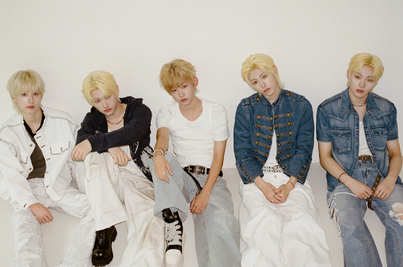 '스틸하트클럽' 스쿨 밴드, 에스플릿으로 8월 정식 데뷔(공식)