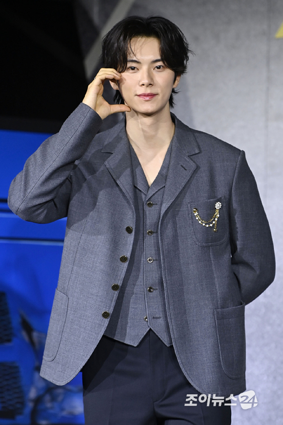 배우 이채민이 22일 오전 서울 강남구 삼성동 웨스틴 서울 파르나스에서 열린 넷플릭스 시리즈 '캐셔로' 제작발표회에 참석해 포즈를 취하고 있다. [사진=문수지 기자]