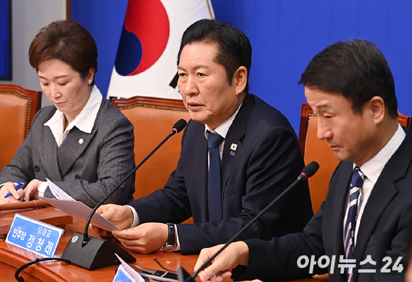 이재명 대통령이 지난 25일 청와대에서 열린 확대국가관광전략회의에서 발언하고 있다. [사진=연합뉴스]