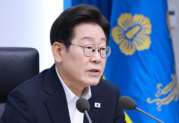 이재명 대통령이 17일 서울 용산 대통령실 청사에서 열린 4차 수석·보좌관 회의에서 발언하고 있다. 2025.7.17 [사진=연합뉴스]