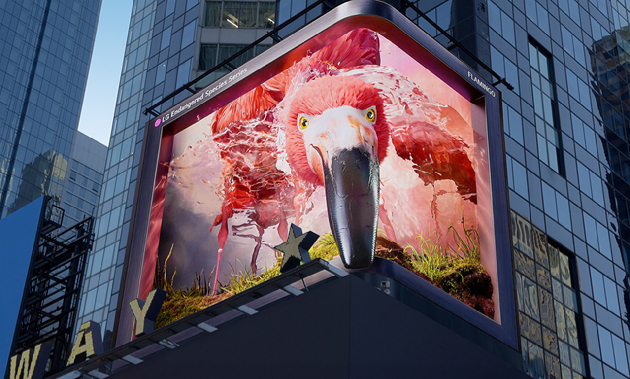 이번 영상은 수질 오염, 기후 변화 등으로 먹이 활동에 어려움을 겪는 플라밍고의 모습을 통해 환경 파괴의 심각성을 알린다. [사진=LG전자]