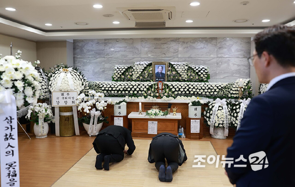 10일 오후 서울 서초구 반포동 가톨릭대학교 서울성모병원장례식장 31호실에 '뽀빠이' 故 이상용의 빈소가 마련됐다. [사진=사진공동취재단]
