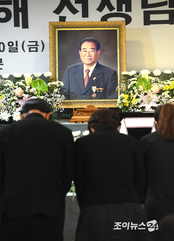 故 송해의 영결식 및 발인이 10일 오전 서울 종로구 연건동 서울대학교병원 장례식장에서 엄수됐다. [사진=김성진 기자]