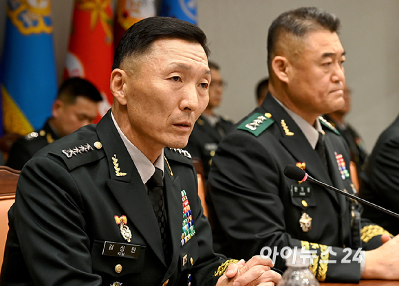 김성민 한미연합군사령부 부사령관이 8일 오후 서울 용산구 국방부에서 열린 국회 국방위원회의 합동참모본부에 대한 국정감사에서 의원 질의에 답변하고 있다. [사진=곽영래 기자]