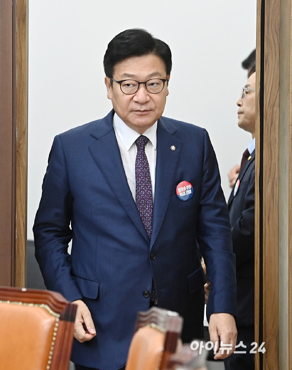 정점식 국민의힘 원내대표가 2일 서울 여의도 국회에서 열린 최고위원회의에 참석하고 있다. [사진=곽영래 기자]