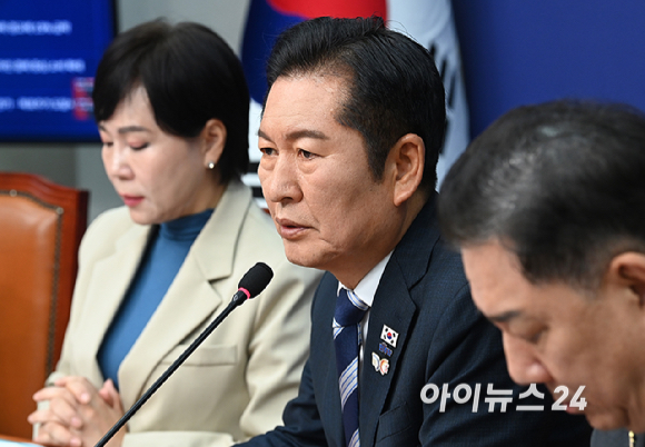 정청래 더불어민주당 대표가 31일 서울 여의도 국회에서 열린 최고위원회의에서 발언하고 있다. [사진=곽영래 기자]