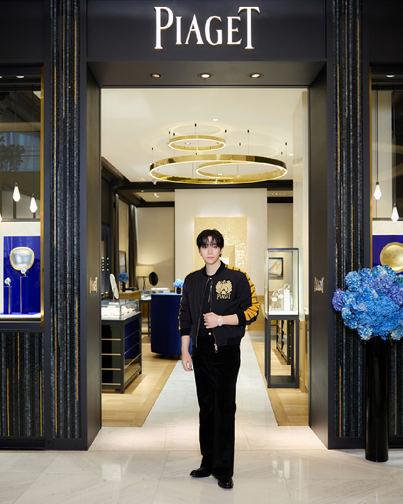 가수 겸 배우 이준호가 피아제 워치 런칭 행사에 참여해 활약하고 있다. [사진=피아제]