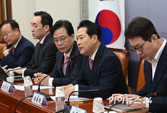 장동혁 국민의힘 당대표가 28일 오전 서울 여의도 국회에서 열린 최고위원회의에서 발언하고 있다. [사진=곽영래 기자]