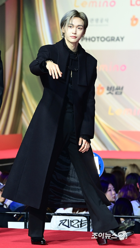 그룹 라이즈(RIIZE) 원빈이 25일 오후 인천광역시 중구 운서동 인스파이어 아레나에서 열린 '2025 SBS 가요대전' 레드카펫 행사에 참석하고 있다. [사진=정소희 기자]