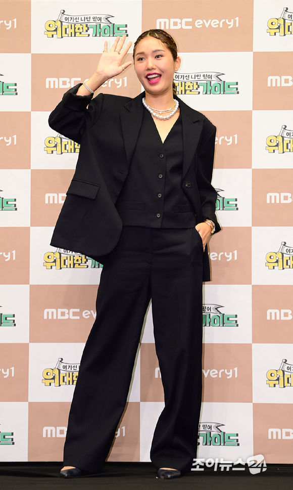 오마이걸 미미, &apos;우리들의 발라드&apos;·&apos;식스센스2&apos;까지⋯청룡 인정 예능 신인답네