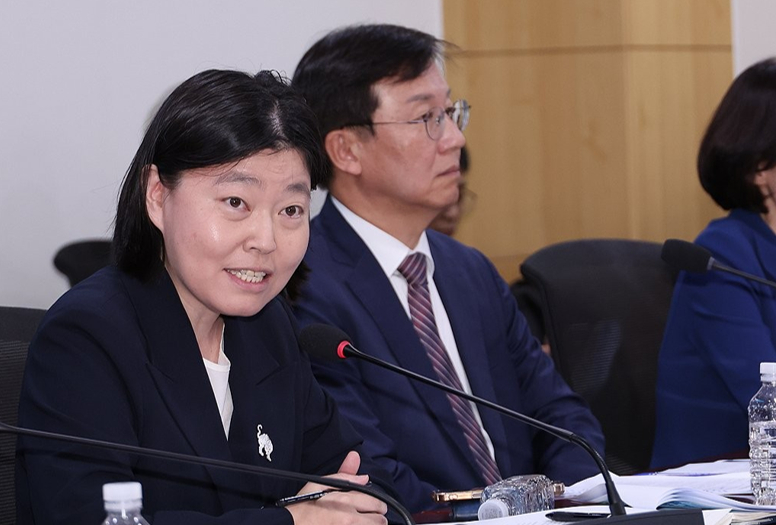 임은정 서울동부지검장, 백해룡 경정 [사진=연합뉴스]