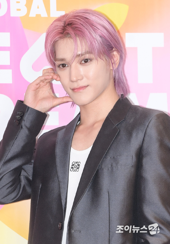 그룹 NCT 태용이 10일 오후 서울 송파구 올림픽공원 케이스포돔(KSPO DOME)에서 열린 '2023 K글로벌 하트 드림 어워즈' 레드카펫 행사에 참석하고 있다. [사진=정소희 기자]