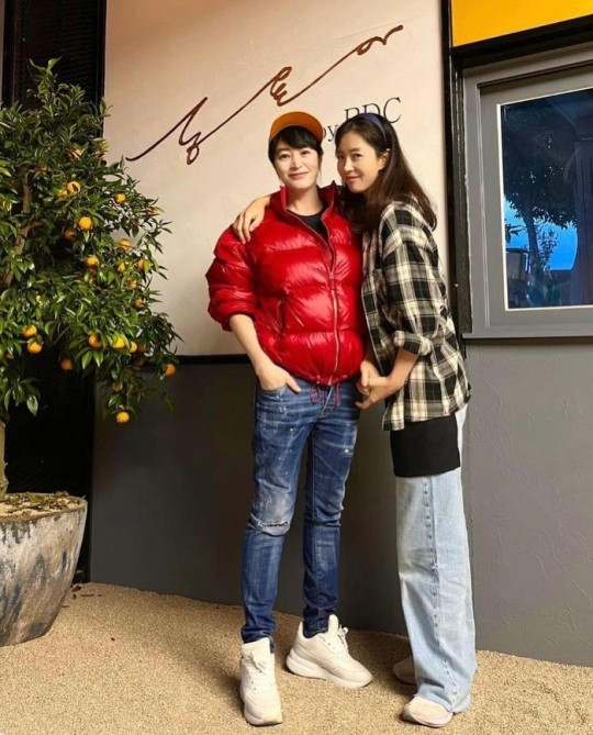 김혜수 송윤아 [사진=김혜수 SNS]