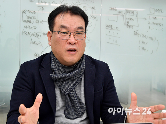 남상도 미소정보기술 대표가 6일 서울 강남구 미소정보기술 연구소에서 아이뉴스24와 인터뷰를 하고 있다. [사진=곽영래 기자]