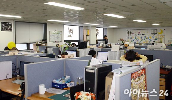 중소기업에 재직 중인 직장인 10명 중 1명이 올해 자발적으로 회사를 떠난 것으로 조사됐다. [사진=아이뉴스24 DB]