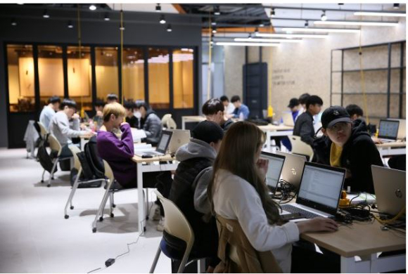 경복대학교 빅데이터과 실습 과정. [사진=경복대학교]