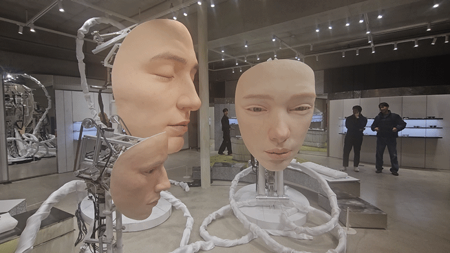 초대형 강아지 로봇 '닥스훈트 선샤인' [사진=설재윤 기자]