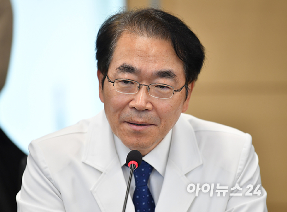 이준석 개혁신당 대선 후보가 21일 경기 성남의료원에서 열린 간담회에서 발언하고 있다. [사진=곽영래 기자]