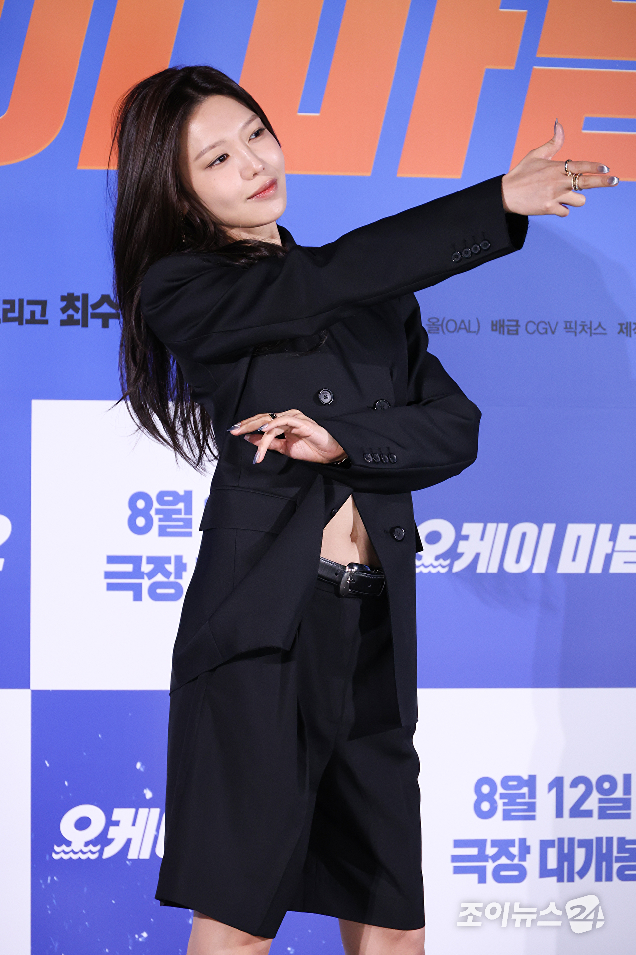 그룹 소녀시대 최수영이 13일 오전 서울 용산구 CGV 용산아이파크몰점에서 진행된 영화 '오케이 마담2'(감독 이철하) 제작보고회에 참석해 포즈를 취하고 있다. [사진=문수지 기자]