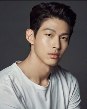 그룹 UN 출신 배우 겸 가수 최정원 [사진=윌엔터테인먼트]