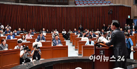 송언석 국민의힘 비상대책위원장 겸 원내대표가 23일 오전 국회에서 열린 의원총회에서 발언하고 있다. [사진=곽영래 기자]