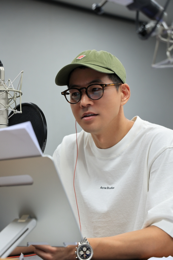 배우 이상윤이 SBS 스페셜 내레이션을 맡는다. [사진=SBS]