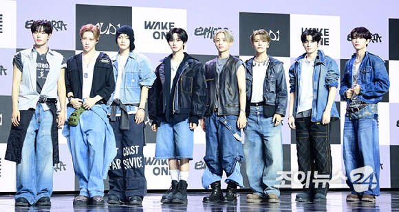 그룹 알파드라이브원이 12일 오후 서울 용산구 블루스퀘어 SOL트래블홀에서 열린 알파드라이브원(ALPHA DRIVE ONE) 첫 번째 데뷔 미니 1집 'EUPHORIA'(유포리아) 발매 기념 쇼케이스에 참석하고 있다. [사진=정소희 기자]