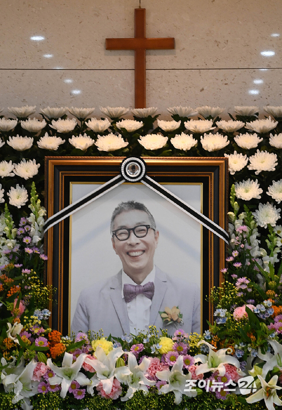 코미디언 故 서세원의 유해가 30일 한국에 도착한 가운데 서울 아산병원 장례식장에 고인의 빈소가 마련되어 있다. [사진=사진공동취재단]