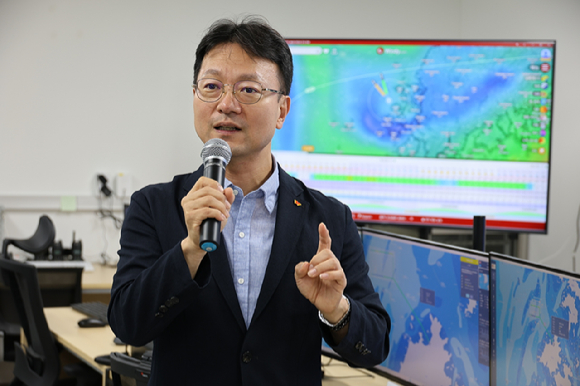 지난 9일 김진철 SK이노베이션 E&S 부사장이 인터뷰를 진행하고 있다. [사진=한국풍력산업협회]