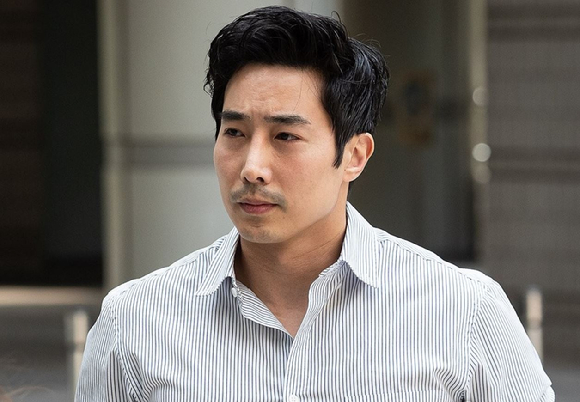 지난 2023년 3월 11일 유튜버 이준희(활동명 구제역)를 폭행한 혐의를 받는 이근 씨가 11일 오전 서초구 서울중앙지방법원에서 열린 1차 공판에 출석하고 있다. [사진=연합뉴스]