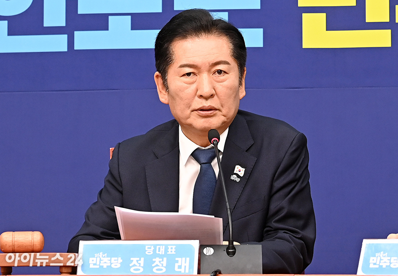 정청래 더불어민주당 대표가 10일 국회에서 열린 최고위원회의에서 발언하고 있다. [사진=곽영래 기자]