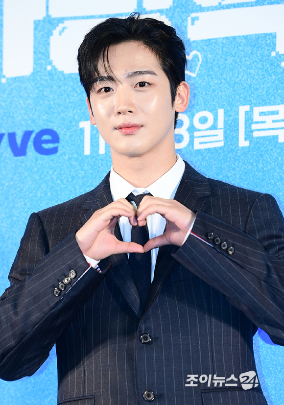 &apos;제4차 사랑혁명&apos; 김요한 &quot;기존 로코와 달라⋯스무살 청춘의 순수한 본능&quot;