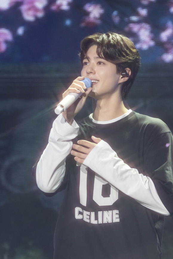 배우 박보검이 국내 팬미팅을 통해 팬들을 만나고 있다. [사진=더블랙레이블]