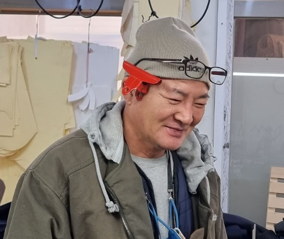 퇴근길에 쓰러져 뇌사 상태에 빠진 50대가 자신의 심장과 좌우 신장, 안구 등을 기증해 5명에게 새 생명을 선물한 뒤 세상을 떠났다. 사진은 해당 인물 정명룡 씨. [사진=한국장기조직기증원]