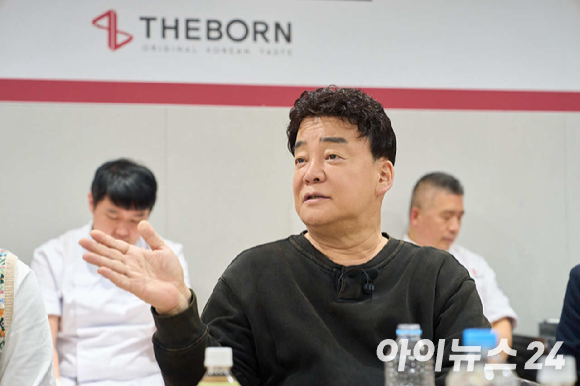백종원 더본코리아 지난 3월30일 더본코리아 별관 R&D실에서 '더본코리아 2026 푸드 테이스트 서밋'에서 발언하고 있다. [사진=더본코리아]