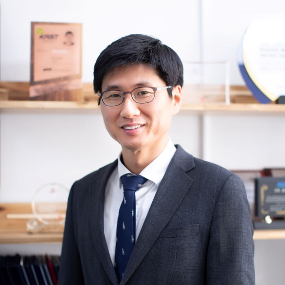 이기라 포스텍 화학공학과 교수 [사진=LG에너지솔루션]