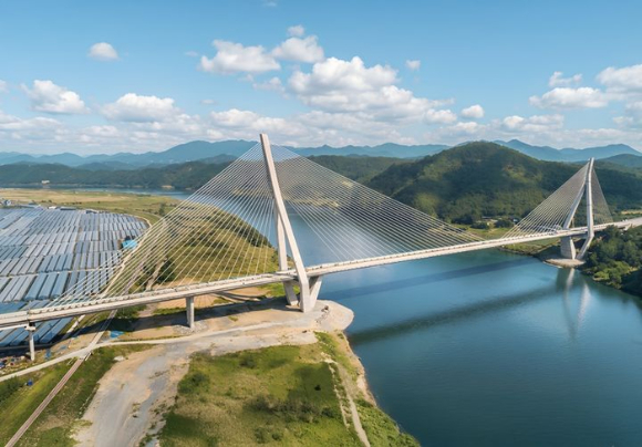 쌍용건설이 수주한 의령낙동대교. [사진=쌍용건설]