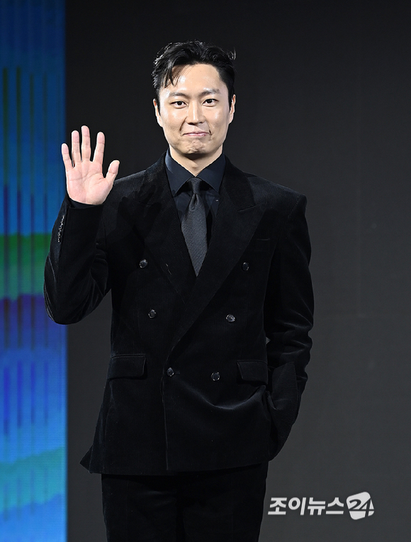 배우 노재원이 15일 서울 강남구 그랜드 인터컨티넨탈 서울 파르나스에서 열린 디즈니+ '메이드 인 코리아' 제작발표회에서 포즈를 취하고 있다. [사진=곽영래 기자]