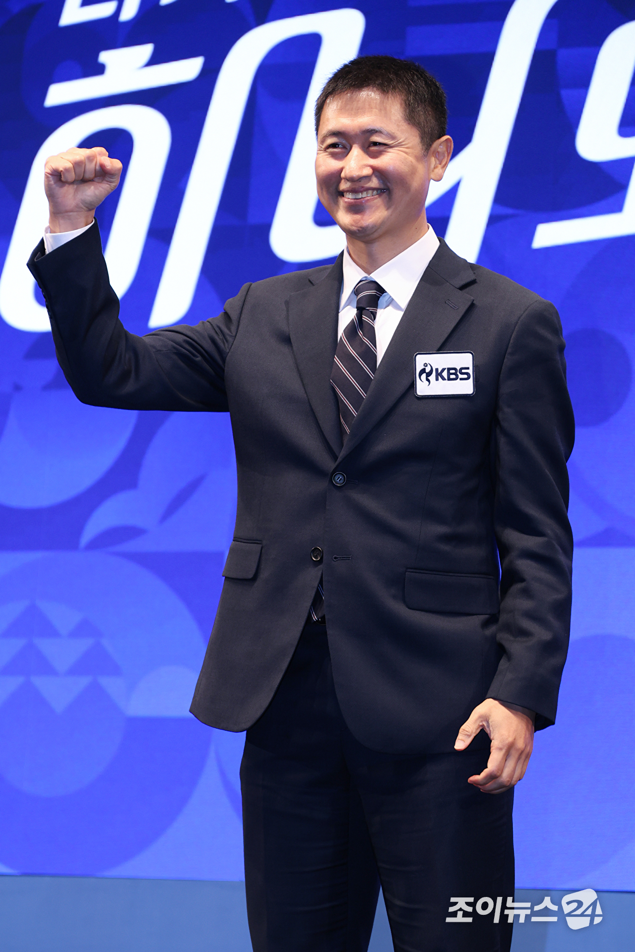 [포토] 이영표 '축구 힘내라'