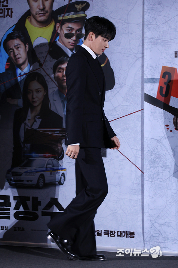 배우 정가람이 9일 오전&nbsp;서울 CGV 용산아이파크몰점에서 열린 영화 '끝장수사'(감독 박철환) 제작보고회에 참석해 포즈를 취하고 있다. [사진=문수지 기자]