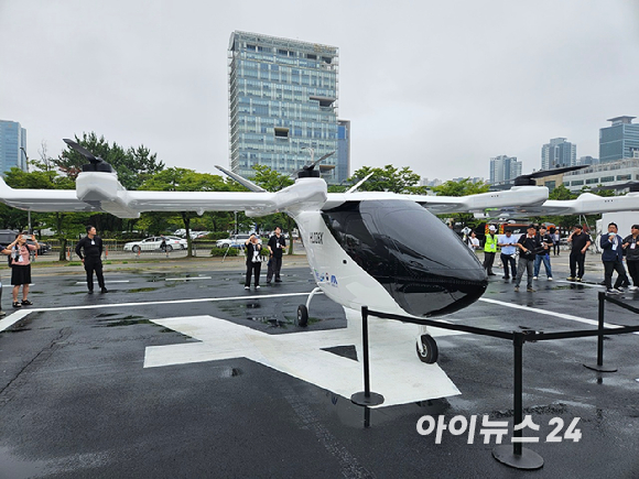 삼보모터스그룹의 삼보A&T가 제작한 국산 UAM 시제기 'B32-R2' [사진=설재윤 기자]