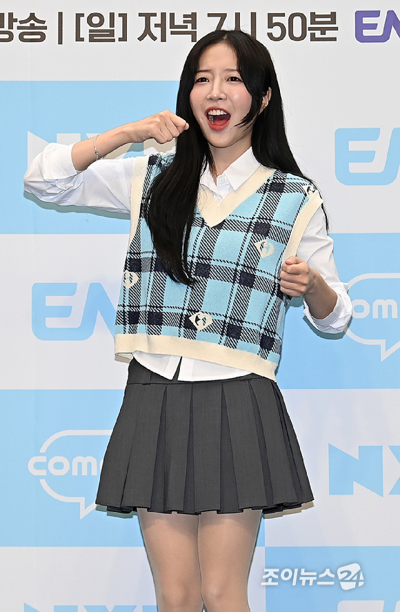 크리에이터 쯔양이 19일 오전 서울 마포구 스탠포드호텔에서 열린 ENA 새 예능 '어디로 튈지 몰라' 제작발표회에서 포토타임을 갖고 있다. [사진=곽영래 기자]