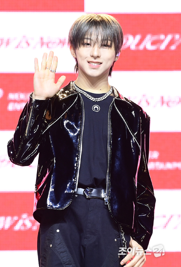 그룹 누에라 미라쿠가 26일 오후 서울 용산구 한남동 블루스퀘어에서 열린 누에라(NouerA) 'Chapter: New is Now' 데뷔 쇼케이스에 참석하고 있다. [사진=정소희 기자]