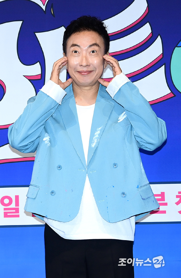 코미디언 박명수가 20일 오후 서울 구로구 라마다 호텔에서 열린 JTBC 신규 예능 '극한투어' 제작발표회에 참석하고 있다. [사진=정소희 기자]