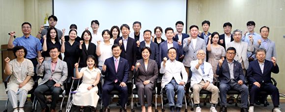 https://image.inews24.com/v1/ac9cd9b89f9176.jpg