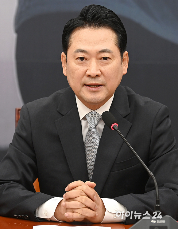 장동혁 국민의힘 대표가 18일 국회에서 열린 최고위원회의에서 발언하고 있다. [사진=곽영래 기자]